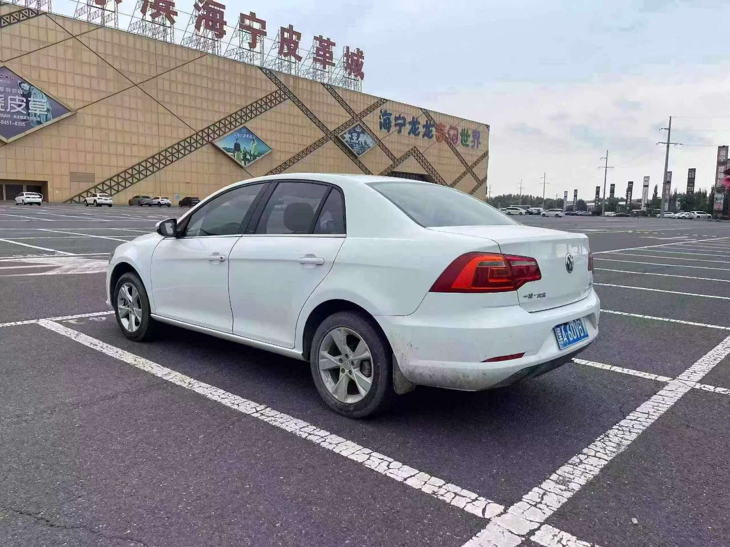 Volkswagen Bora 2015 1.6L Automatic Sunroof 5