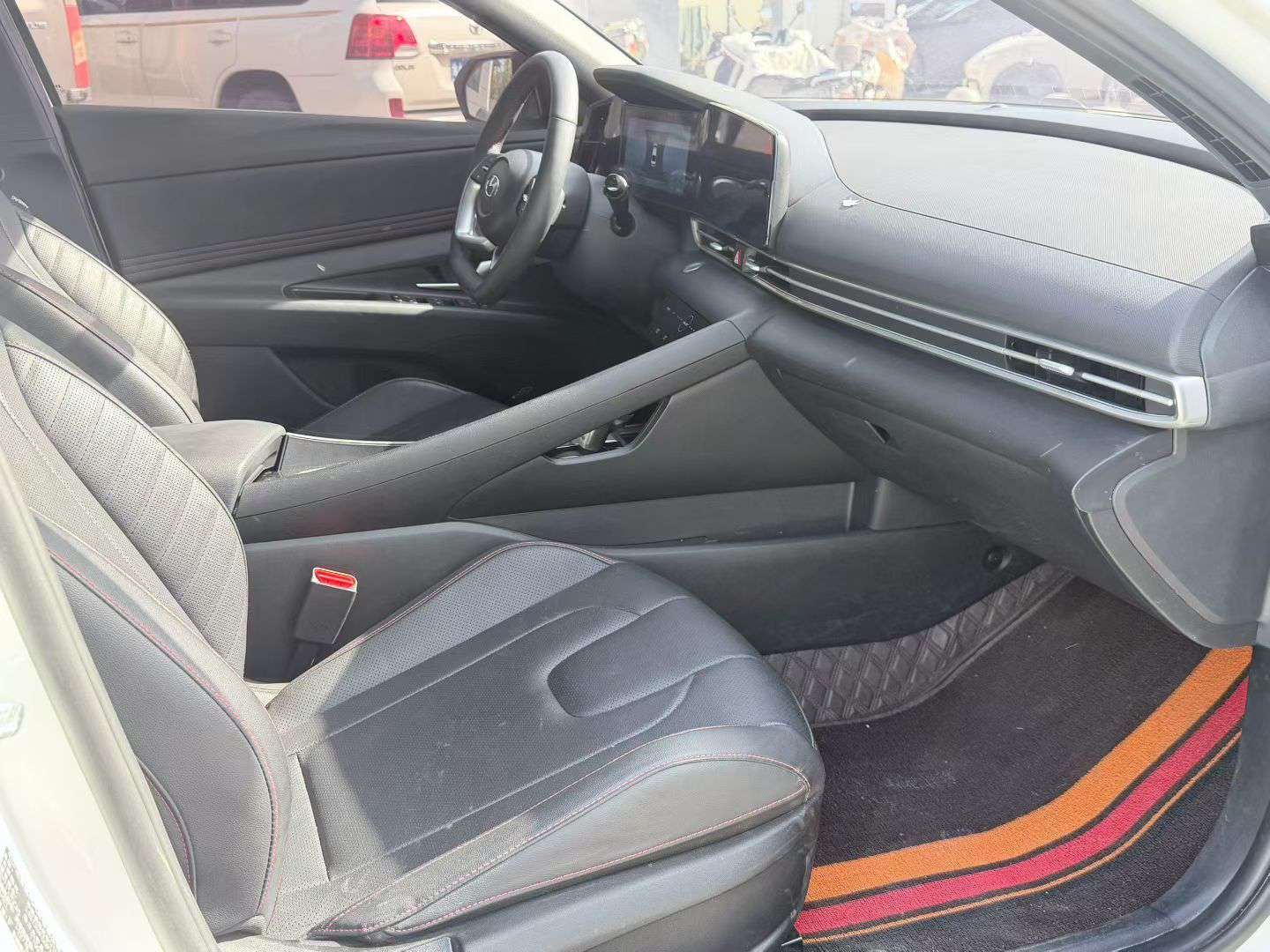 Hyundai Elantra 2022 1.5L CVT 20th Anniversary Edition 8