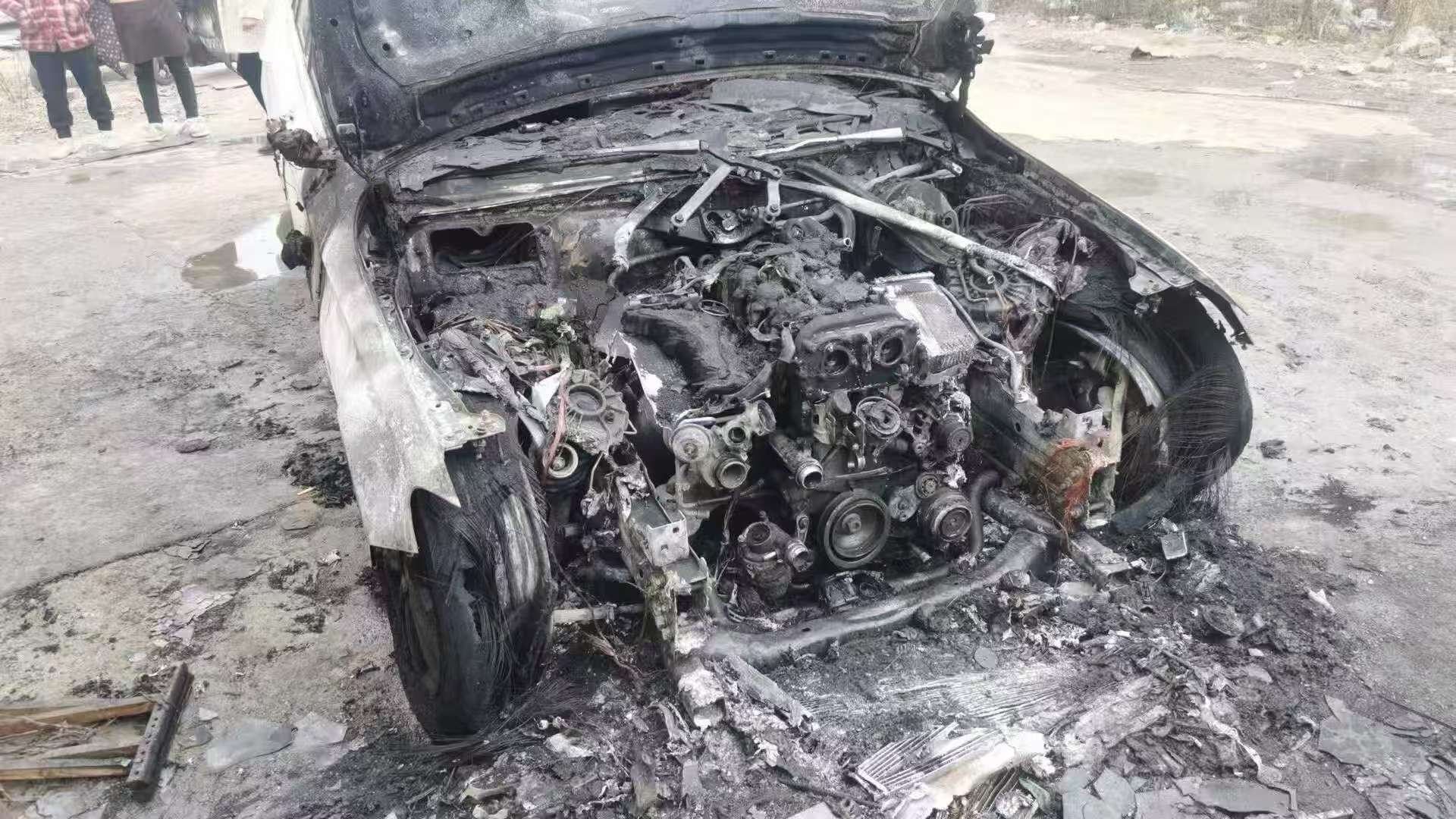 Mercedes-Benz C-Class 2019 C180L 3