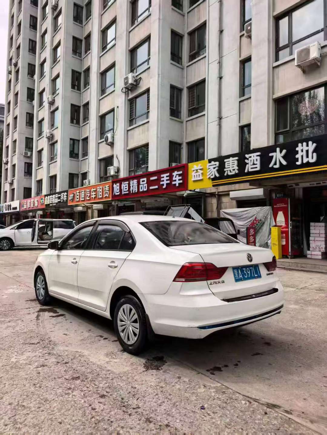 Volkswagen Santana 4