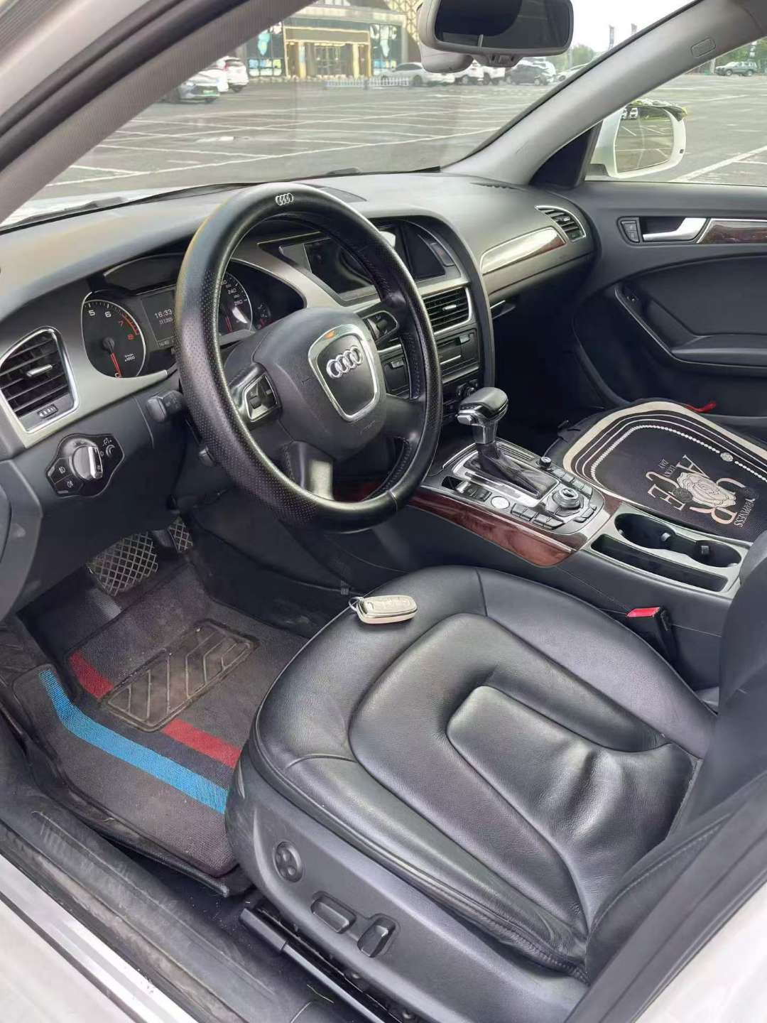 Audi A4L 2012 2.0T Automatic 7