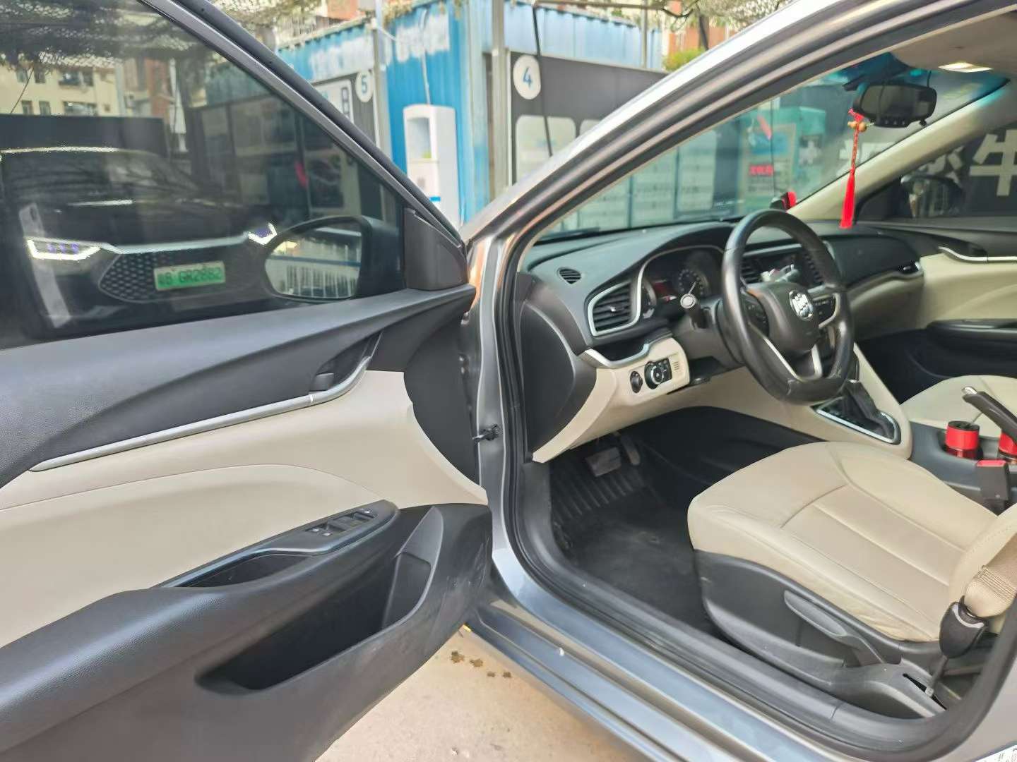 Buick Excelle 15T Dual-clutch Connected Elite 4