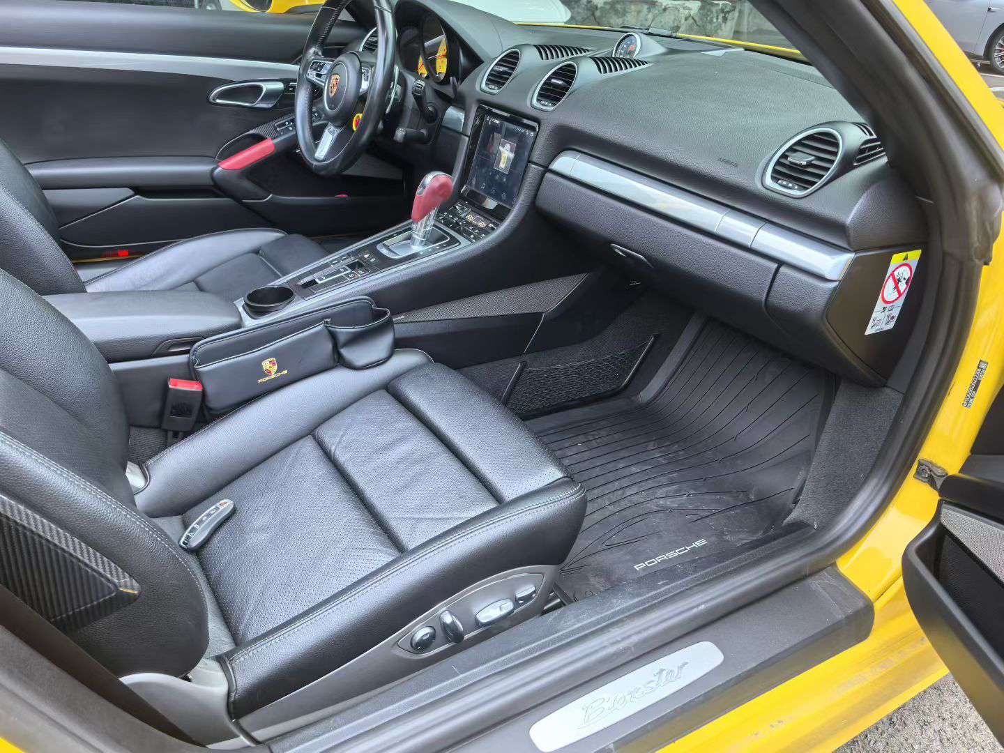 Porsche 718 8