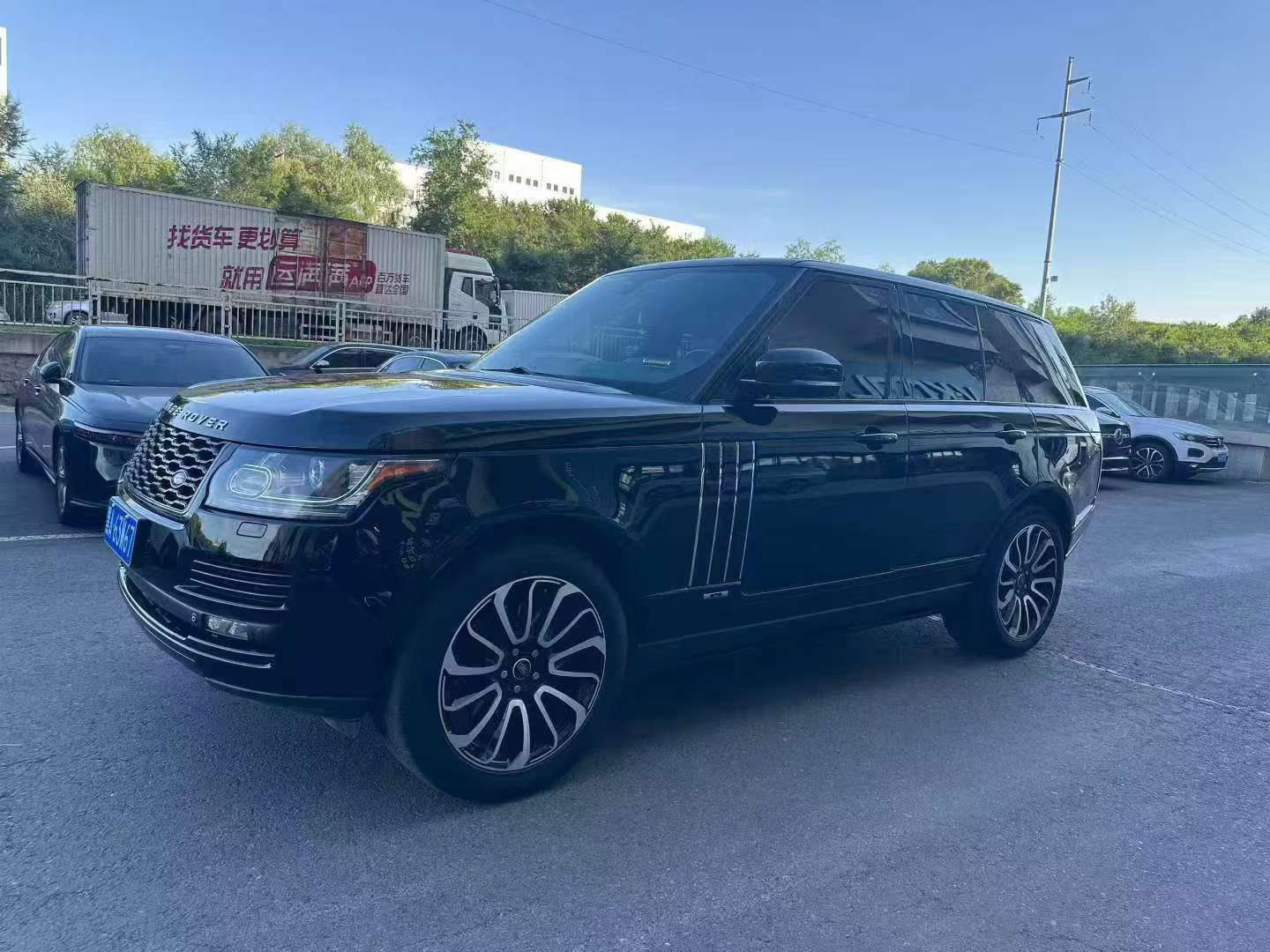 Land Rover Range Rover Executive Obsidian Limited Edition 2