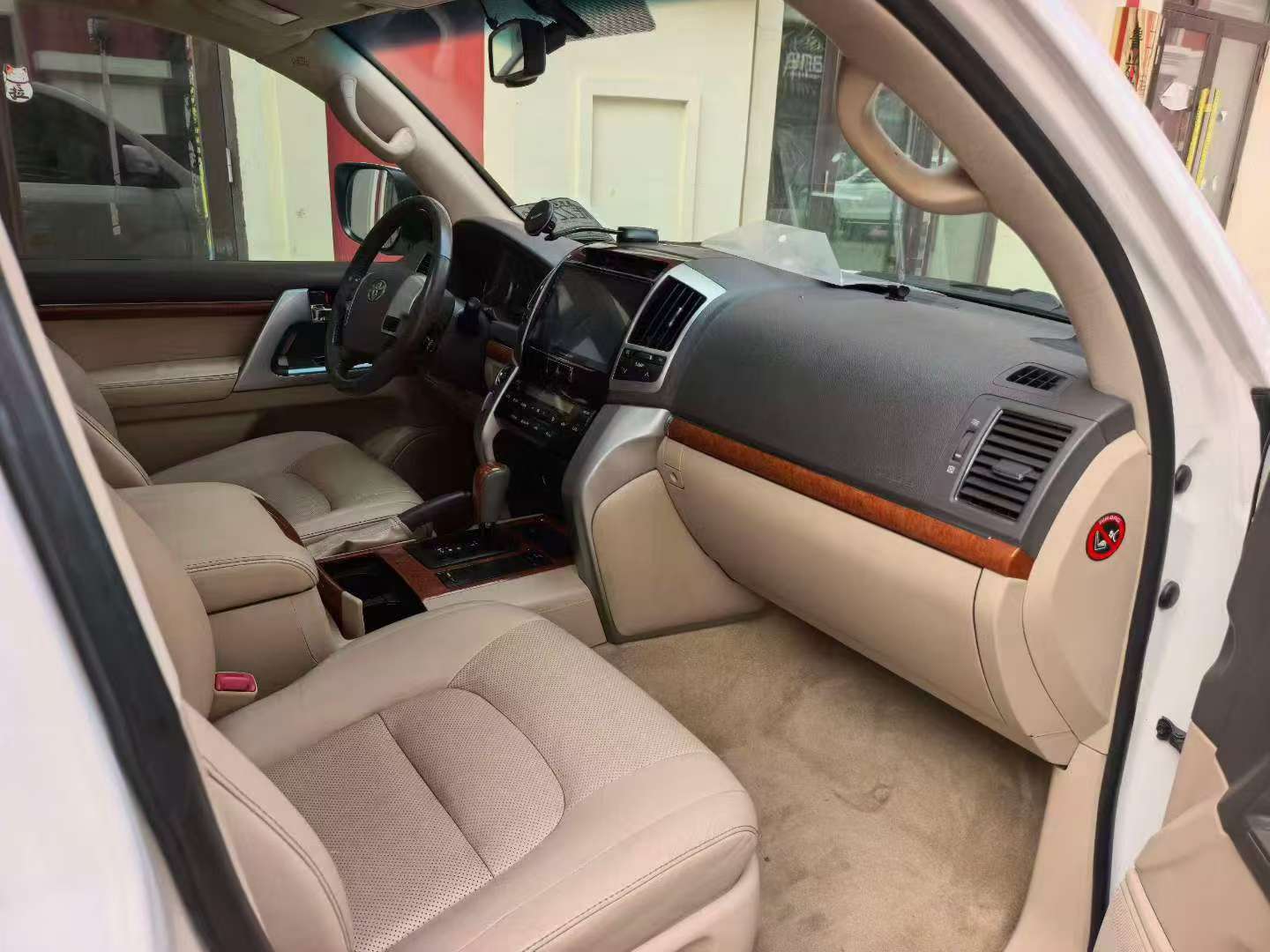 Toyota Land Cruiser 2012 4.0L VX 8
