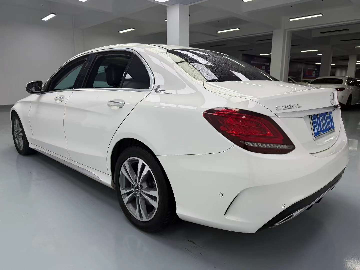 Mercedes-Benz C-Class 4