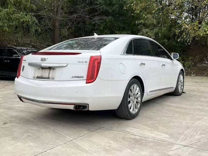 Cadillac XTS 2016 2.0T 28T Luxury 5