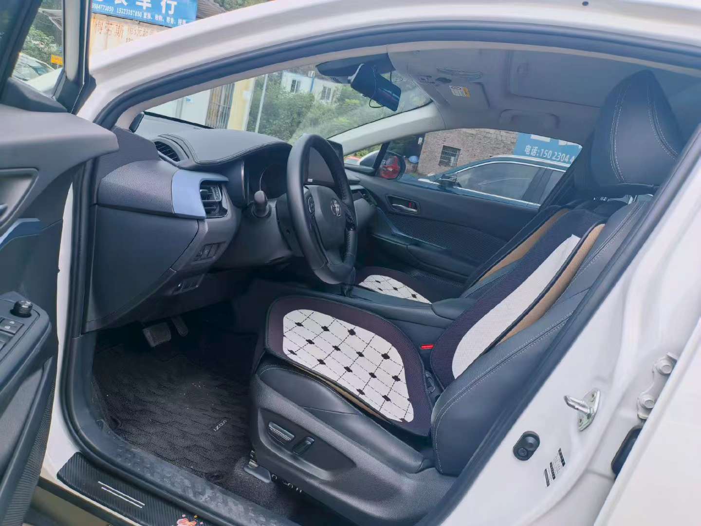 Toyota Zelas 2022 2.0L Yixiang CARE Edition 3