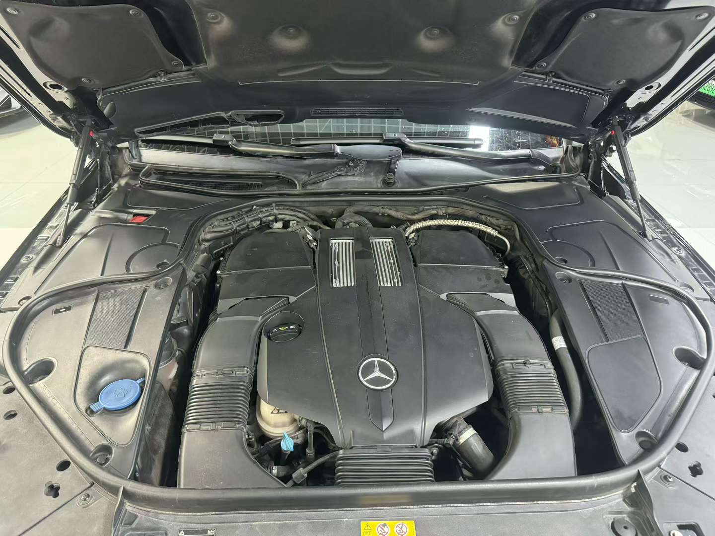 Mercedes-Benz S-Class 2014 S320L Luxury 8